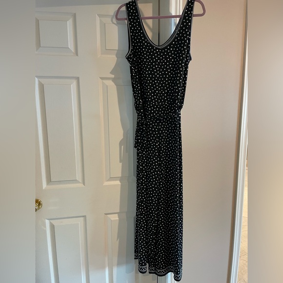 Ladies jumpsuit.  Super comfy - Picture 1 of 3